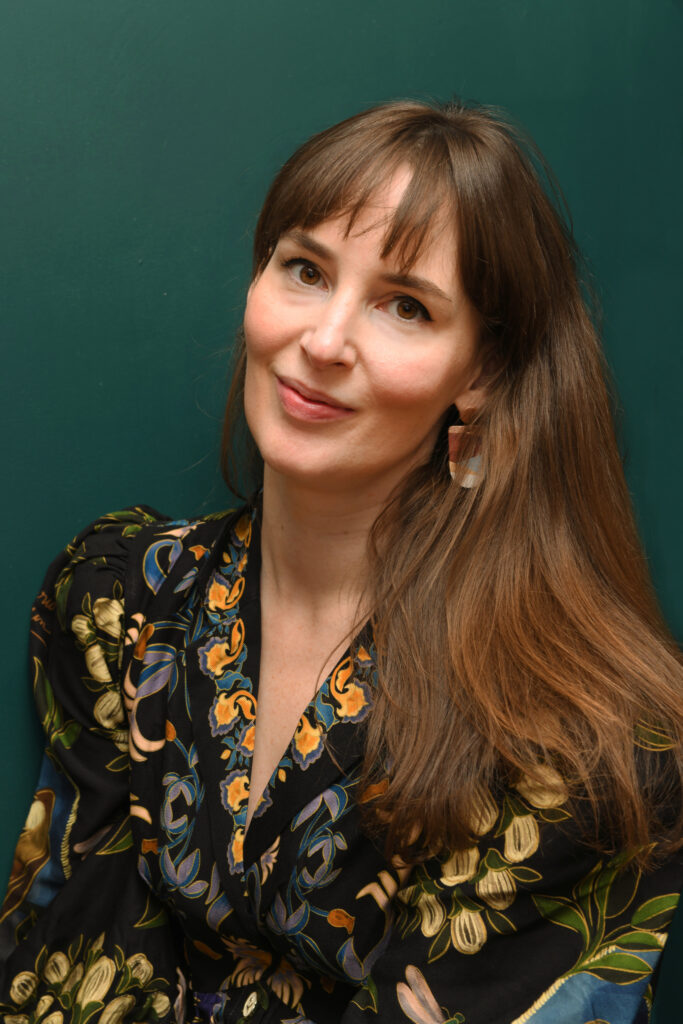 Annie Hartnett Author Photo